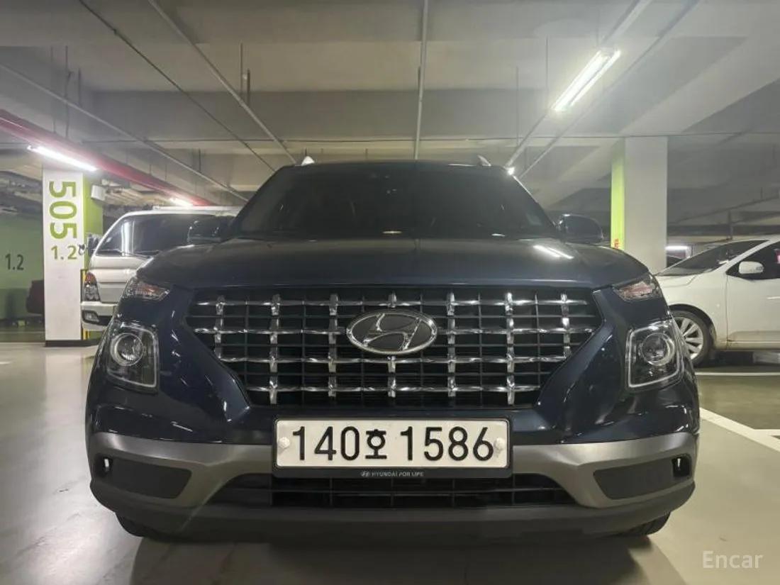 HYUNDAI VENUE MODERN