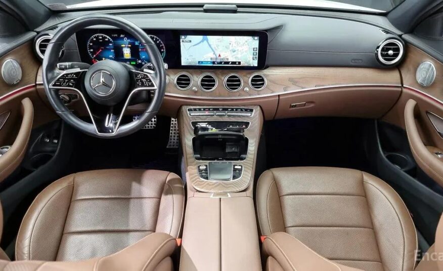 MERCEDES BENZ E-CLASS W213 E300E EXCLUSIVE