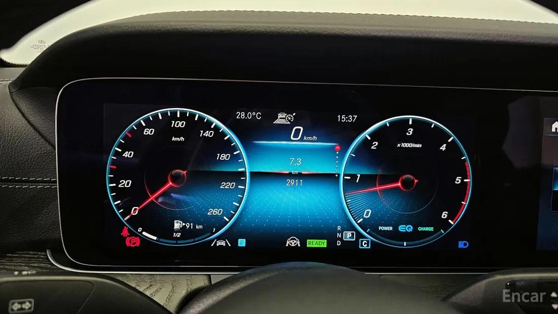 MERCEDES BENZ E-CLASS W213 E300D COUPE