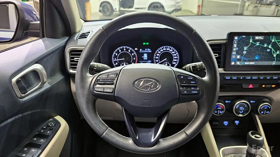 HYUNDAI VENUE MODERN