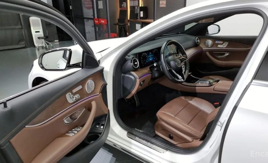 MERCEDES BENZ E-CLASS W213 E300E EXCLUSIVE