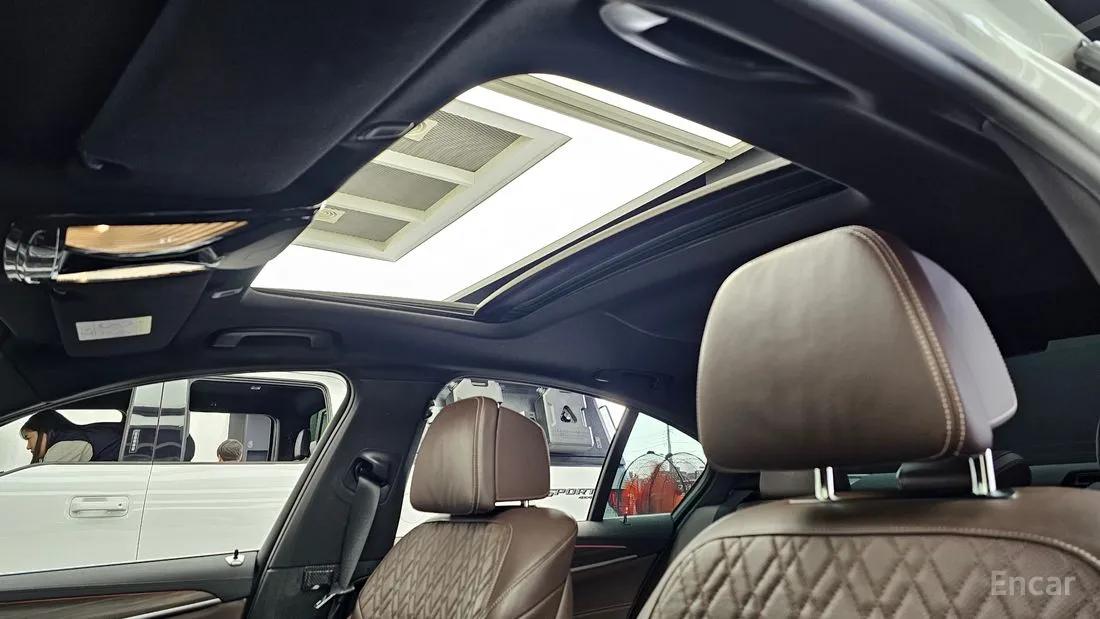 BMW 5 SERIES (G30) 530E M SPORT
