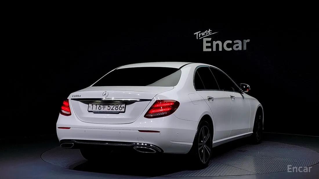 MERCEDES BENZ E-CLASS W213 E220D AVANT-GARDE