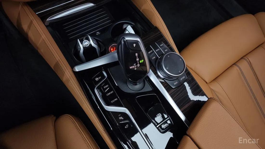 BMW 5 SERIES (G30) 520I M SPORT