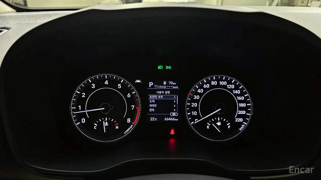 HYUNDAI VENUE MODERN