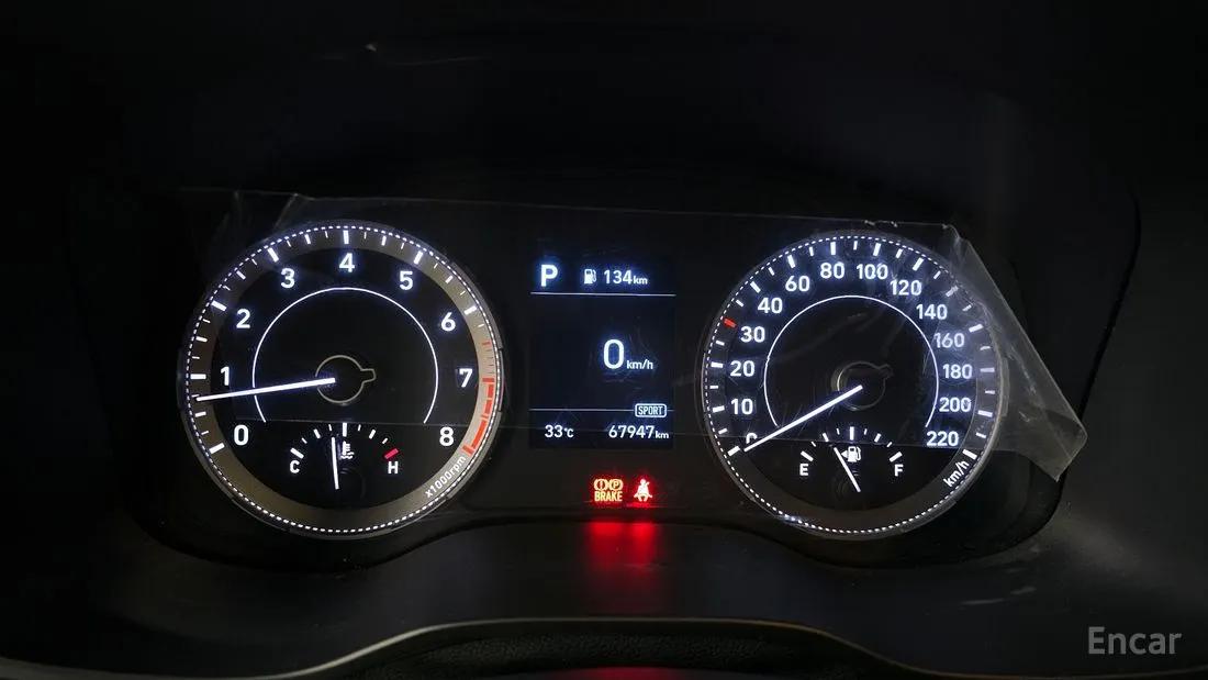 HYUNDAI VENUE MODERN