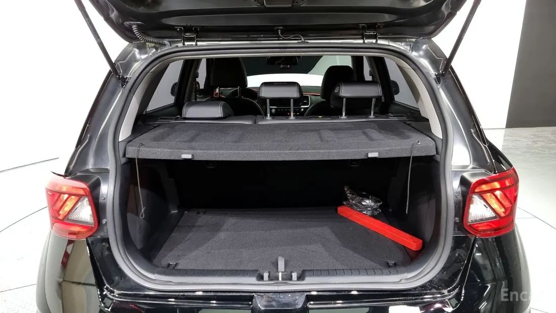 HYUNDAI VENUE MODERN