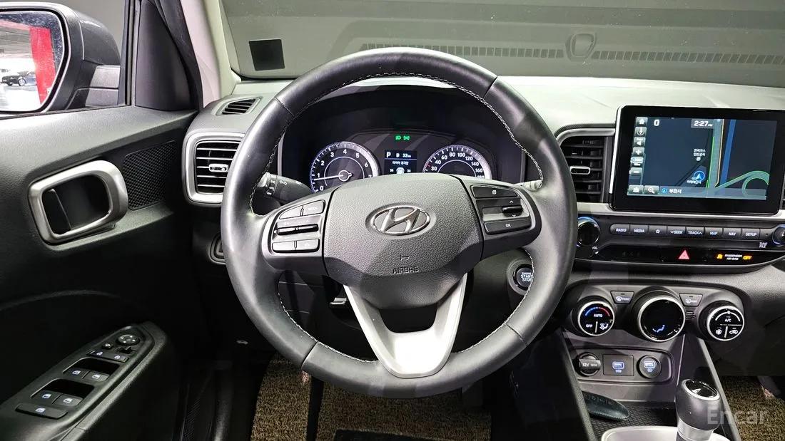 HYUNDAI VENUE MODERN