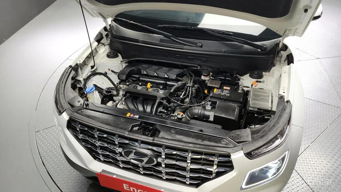 HYUNDAI VENUE PREMIUM