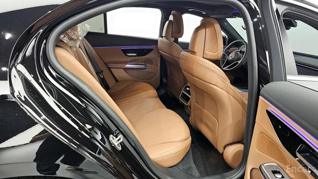 MERCEDES BENZ E-CLASS W214 E220D EXCLUSIVE