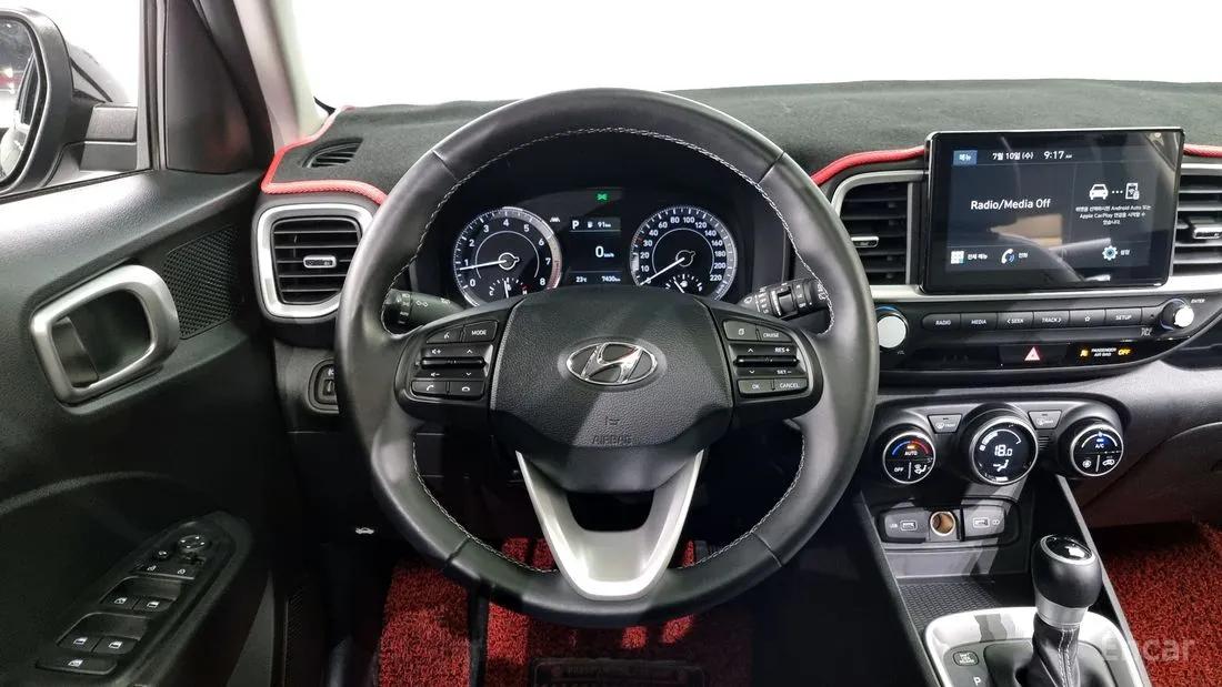 HYUNDAI VENUE MODERN
