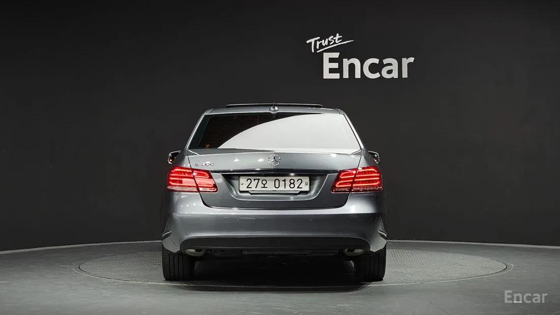MERCEDES BENZ E-CLASS W212 E300 ELEGANCE