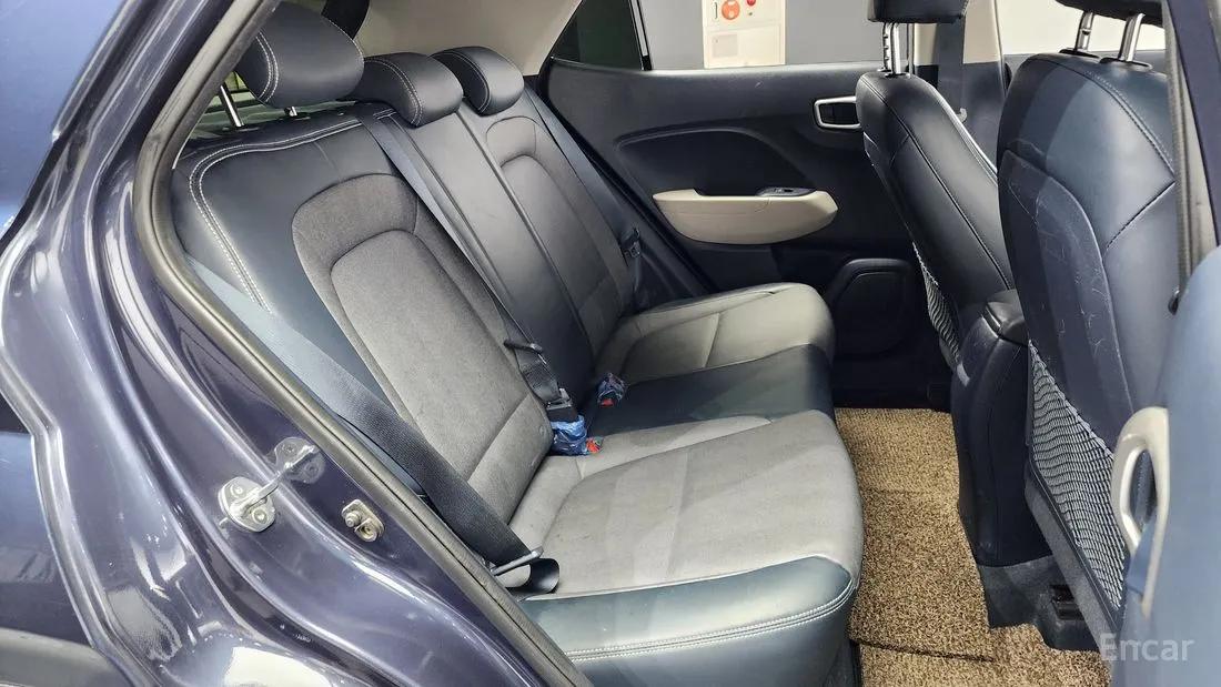 HYUNDAI VENUE 1.6 MODERN