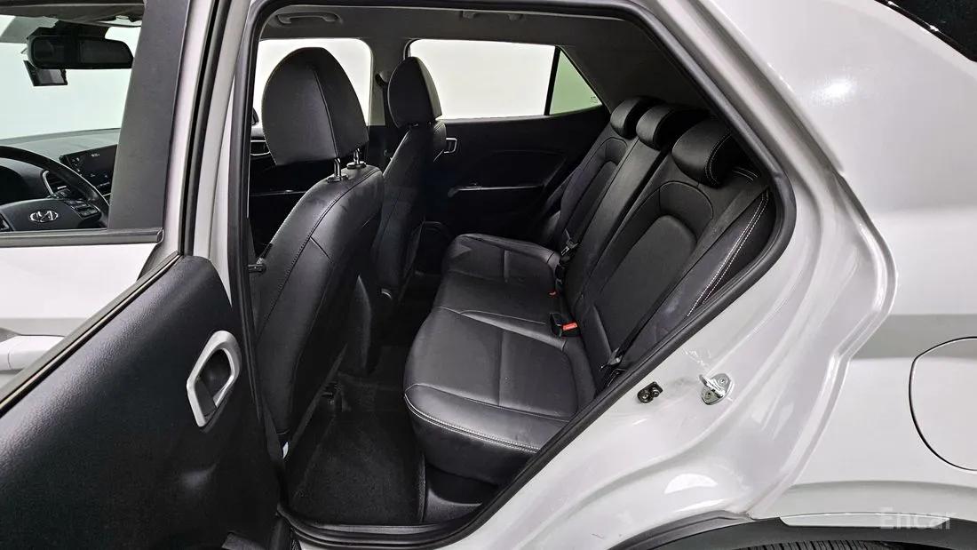 HYUNDAI VENUE MODERN PLUS