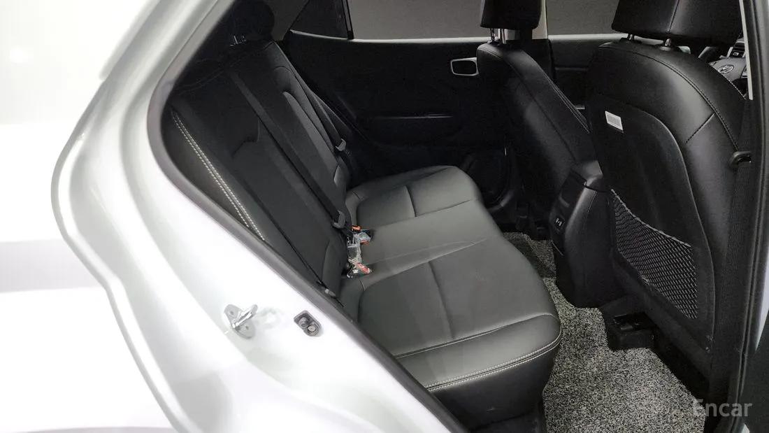 HYUNDAI VENUE PREMIUM