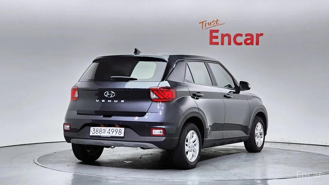 HYUNDAI VENUE MODERN