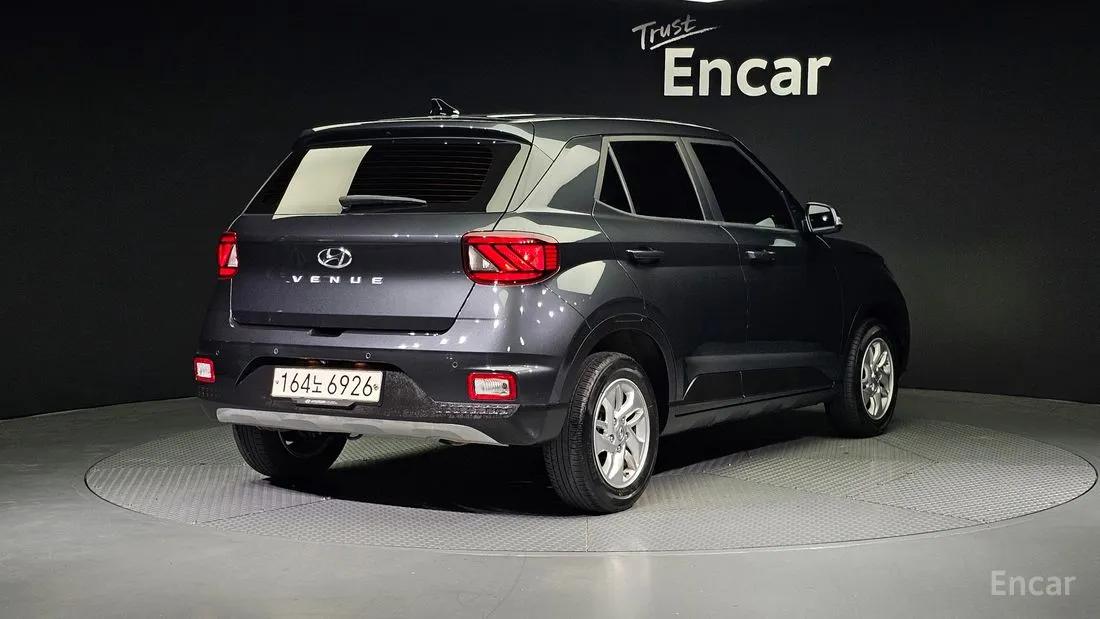 HYUNDAI VENUE MODERN