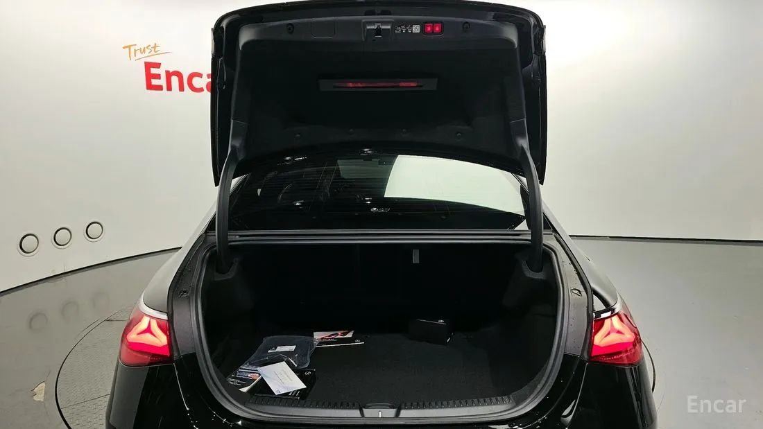 MERCEDES BENZ E-CLASS W214 E220D EXCLUSIVE