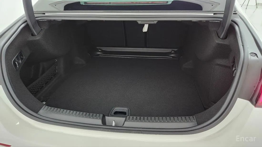 MERCEDES BENZ E-CLASS W214 E200 AF-GARDE