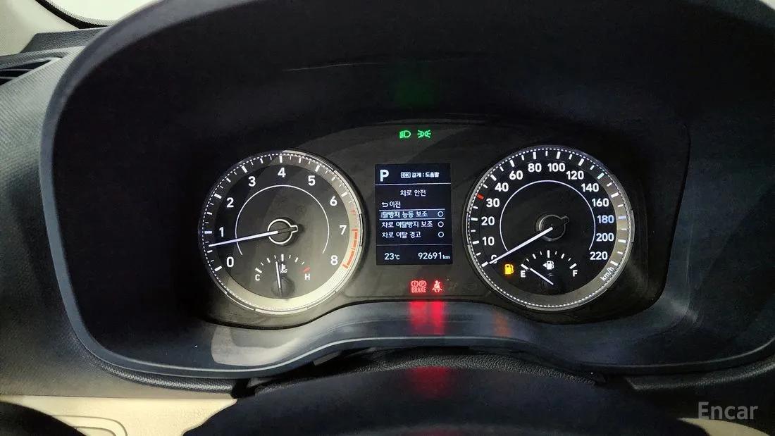 HYUNDAI VENUE FLUX