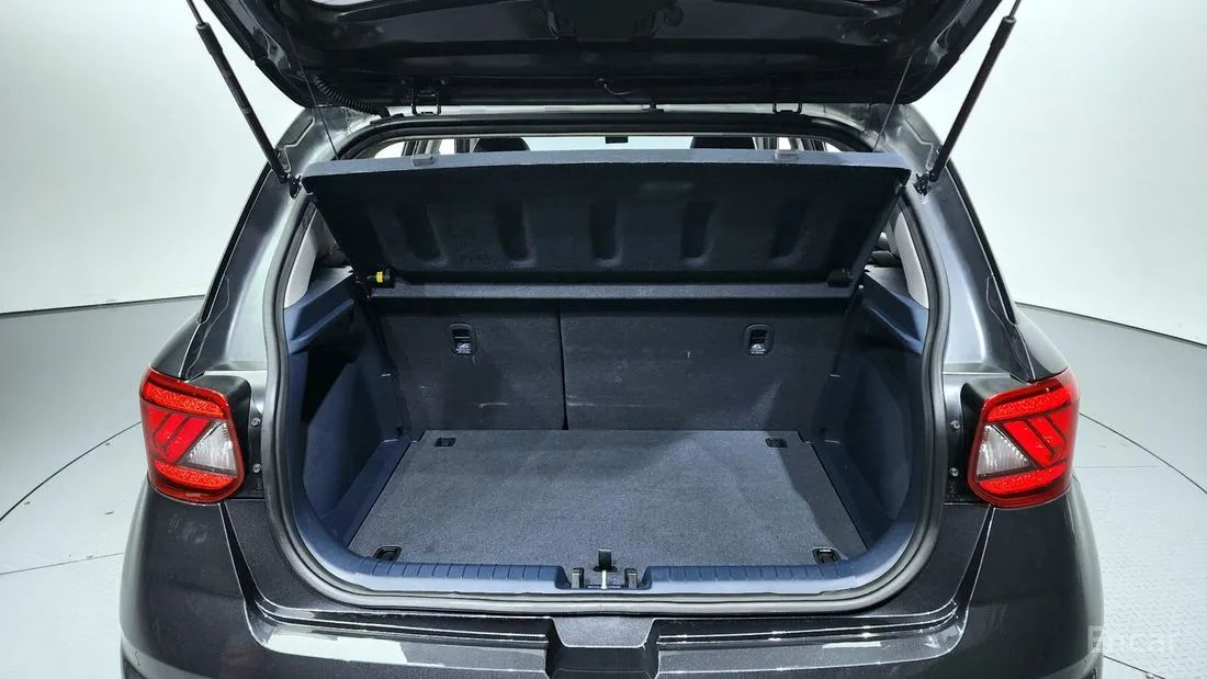 HYUNDAI VENUE FLUX