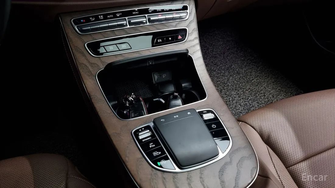 MERCEDES BENZ E-CLASS W213 E250 EXCLUSIVE
