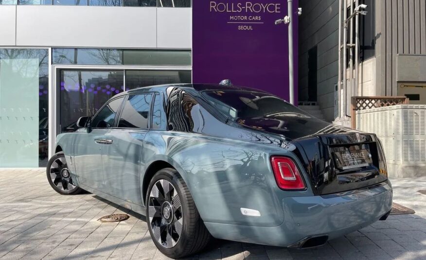 ROLLS-ROYCE PHANTOM V12