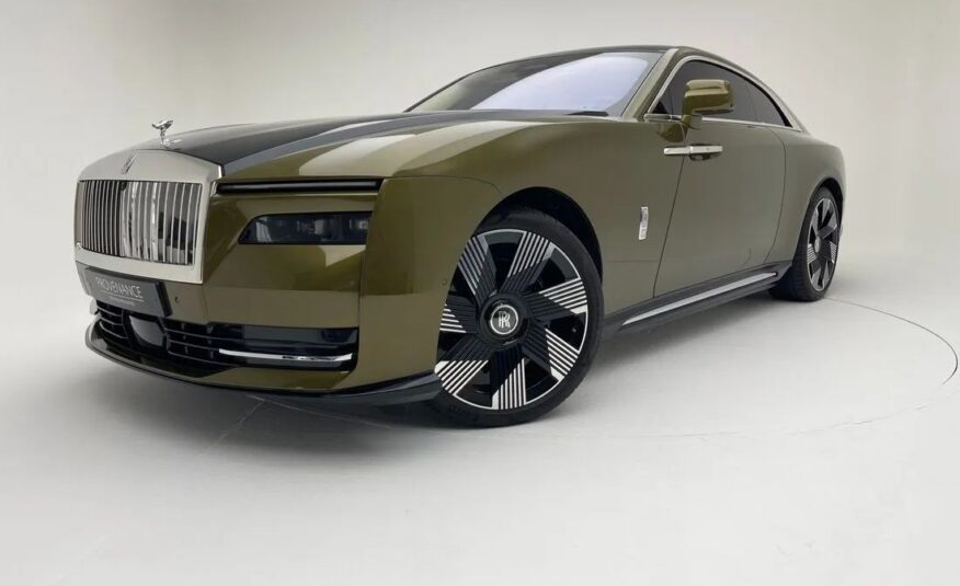 ROLLS-ROYCE SPECTRE COUPE