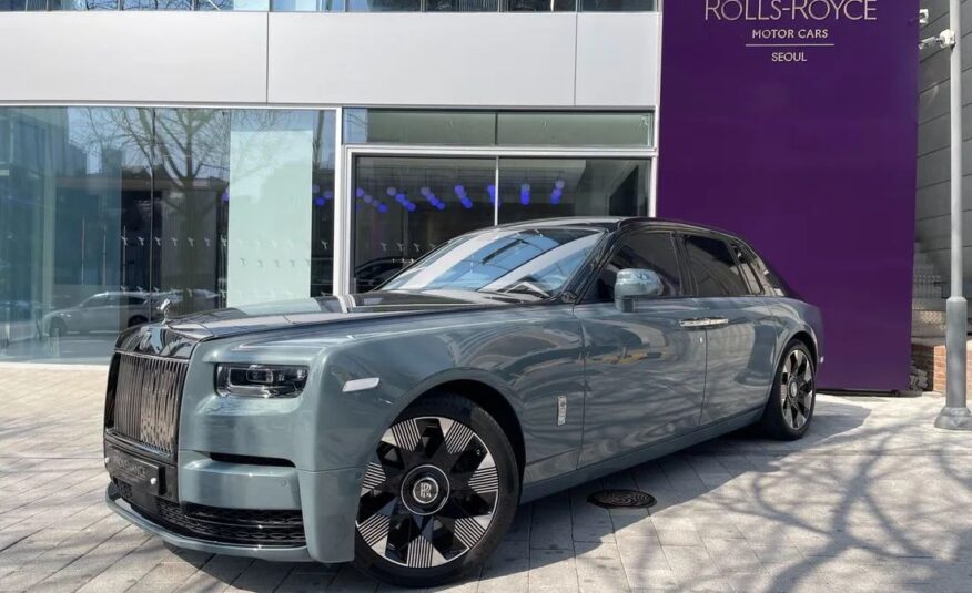 ROLLS-ROYCE PHANTOM V12