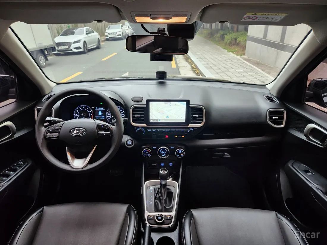 HYUNDAI VENUE SMART