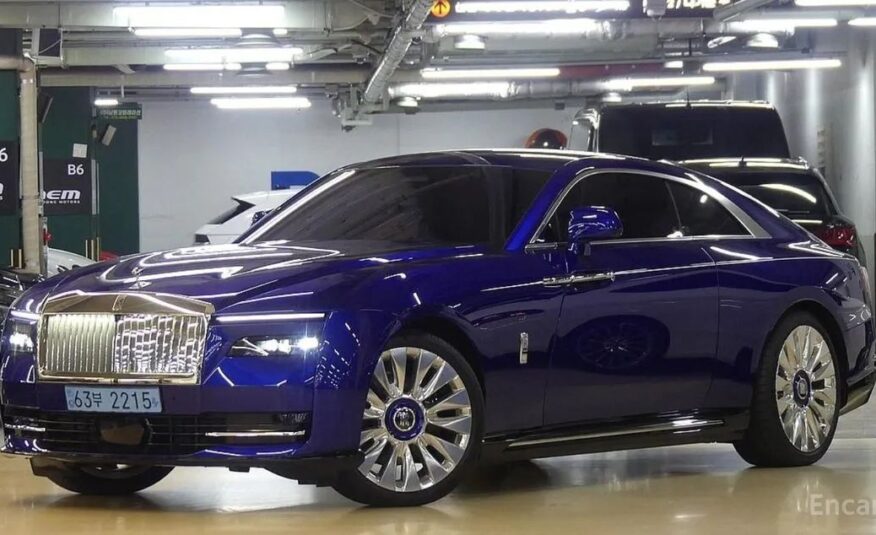 ROLLS-ROYCE SPECTRE COUPE