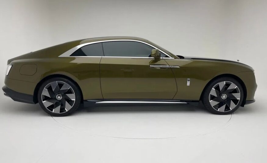 ROLLS-ROYCE SPECTRE COUPE