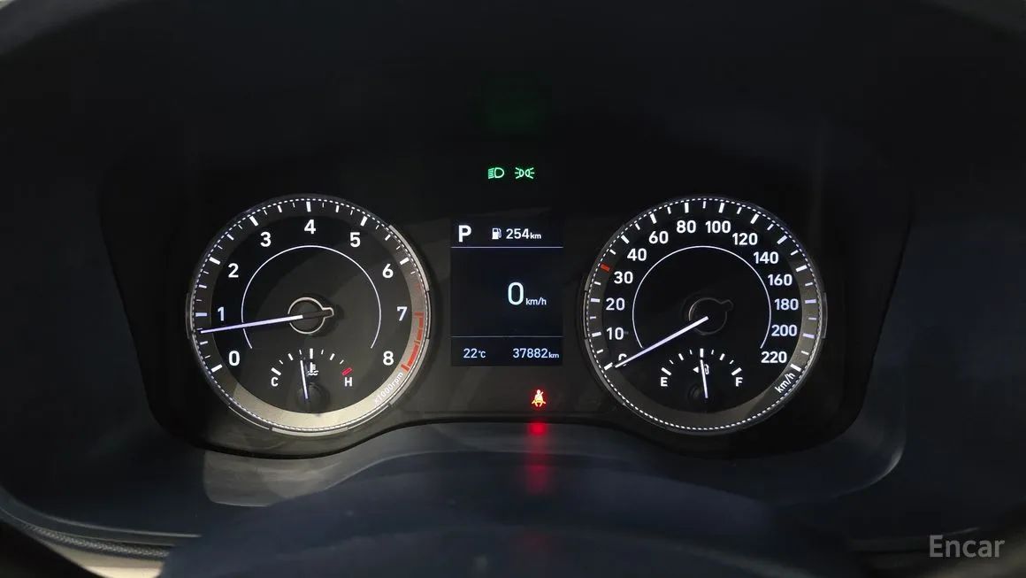 HYUNDAI VENUE MODERN