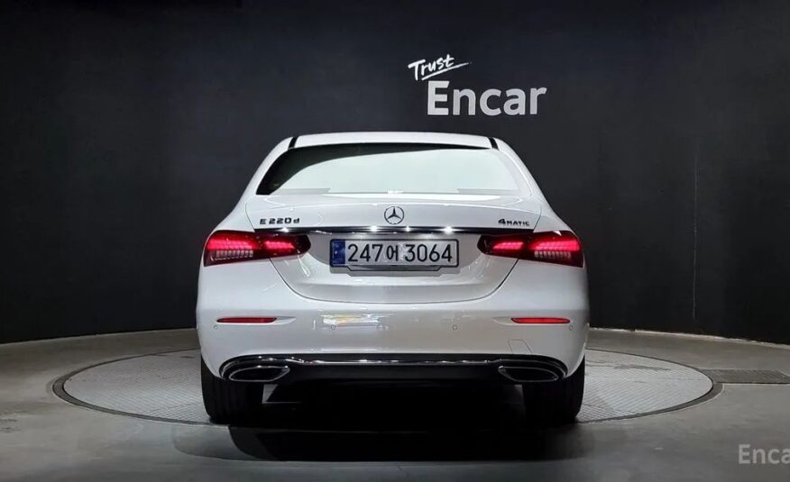 MERCEDES BENZ E-CLASS W213 E220D EXCLUSIVE