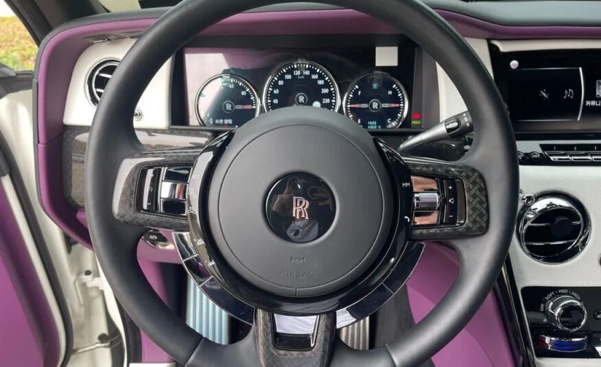 ROLLS-ROYCE CULLINAN V12 BLACK BADGE